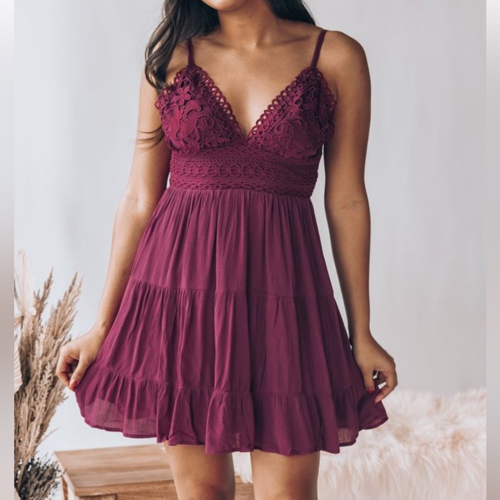 NWOT Super‎ Cute Bren Lace Trim Mini Summer Dress Color Wine Size S
